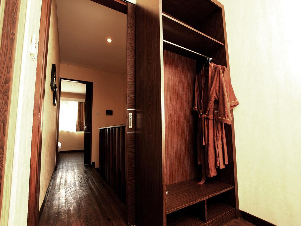 Devata Suites And Residence Legian Eksteriør billede